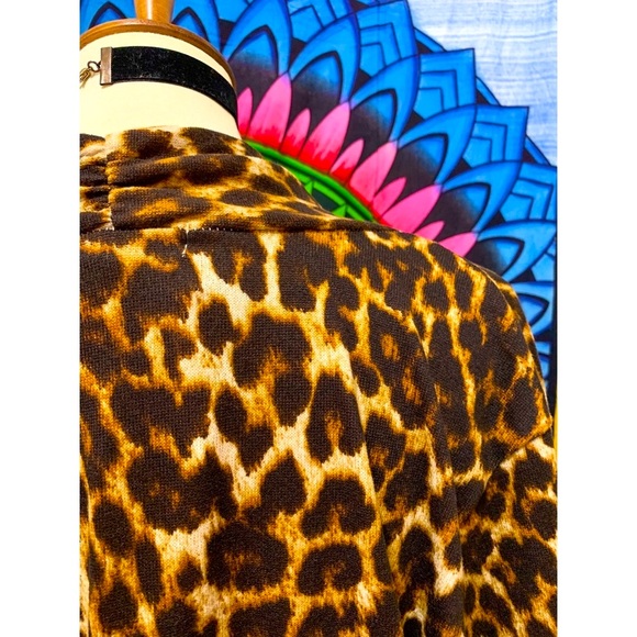 🌈 Amazing cheetah cardigan - Picture 1 of 10